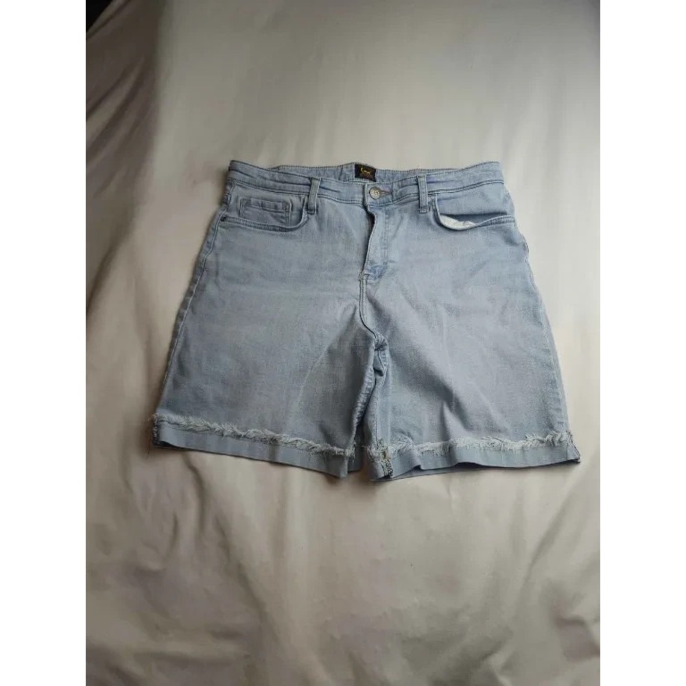 Lee Denim Shorts Women Size 11 Light Wash Blue Frayed Hem Raw Edge Jean Jorts